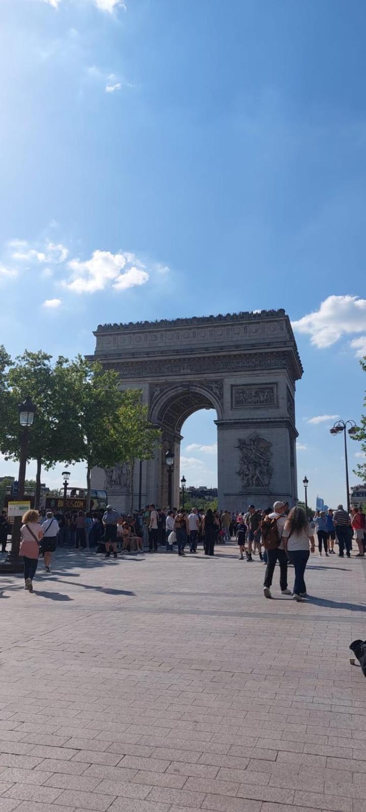 Metro - Sac A Dos - Dodo Chez Leontine 2 Ch Parking Wifi Fo Villa Colombes  Exterior photo